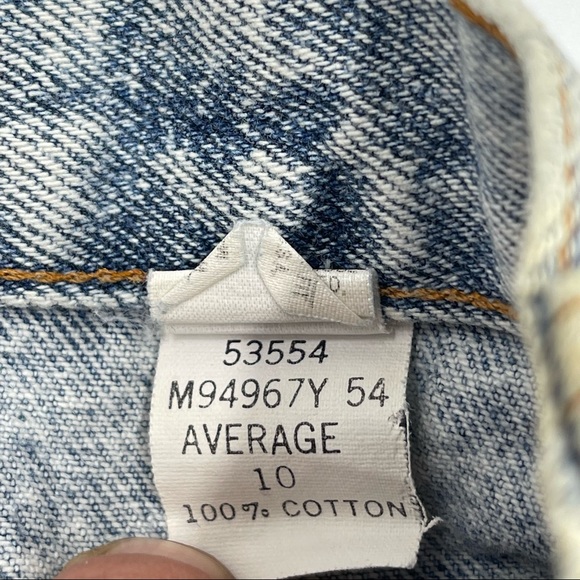 Vintage Chic High Waisted Acid Wash Jeans - Picture 6 of 10